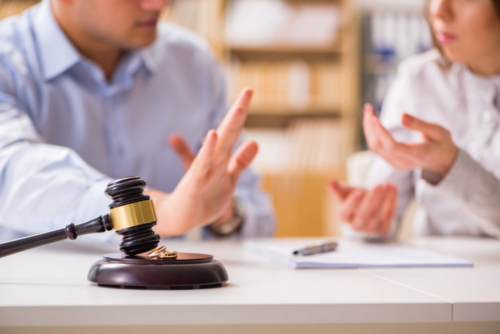 Contested Divorce Lawyer Roy, UT